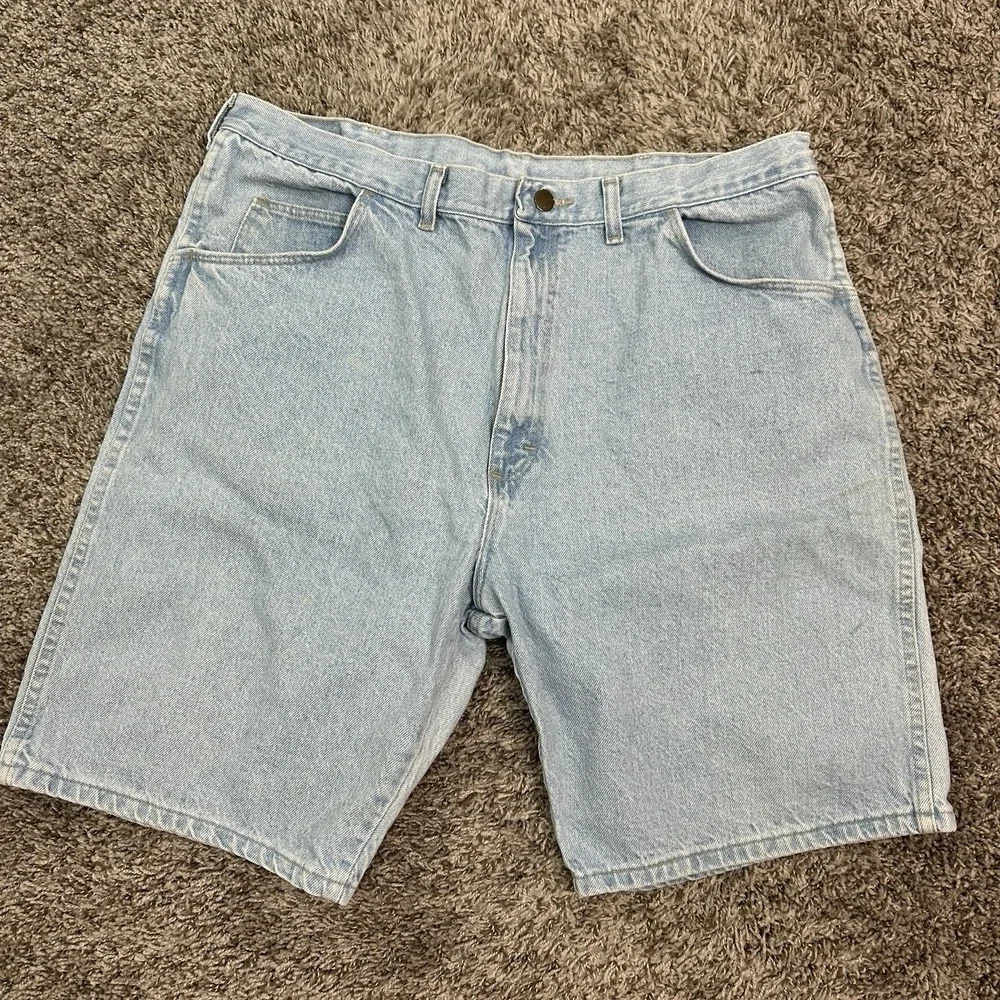 Wrangler Denim Dad Shorts Men's Relaxed Fit 38x10 Light Wash Distressed Workwear